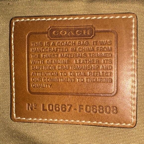 Authentic Coach Signature Soho Shoulder Bag - Picture 6 of 6